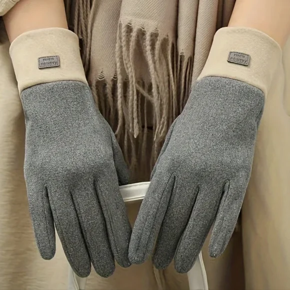 NWT Insulated Touchscreen Gloves - Picture 2 of 2